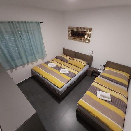 אברטאמי Apartmany Pod Sjezdovkou מראה חיצוני תמונה