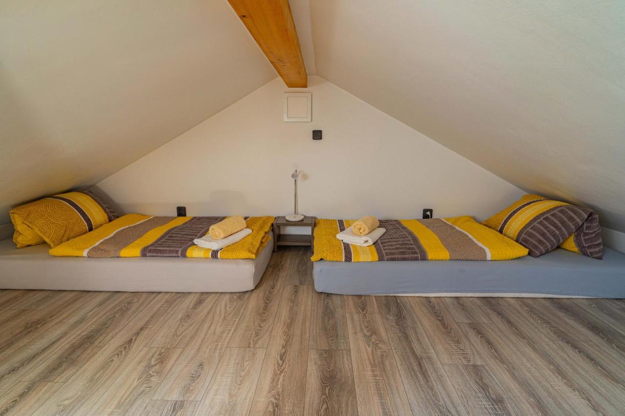 אברטאמי Apartmany Pod Sjezdovkou מראה חיצוני תמונה