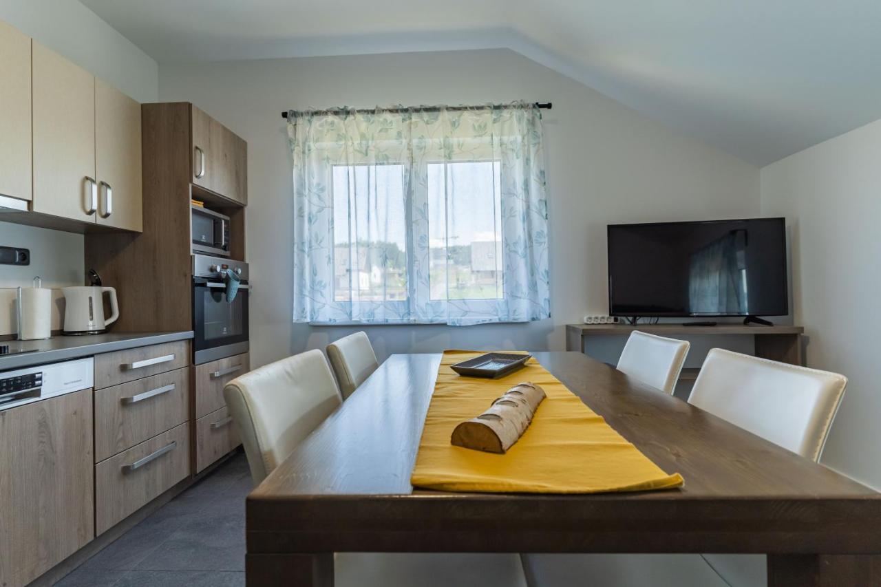אברטאמי Apartmany Pod Sjezdovkou מראה חיצוני תמונה