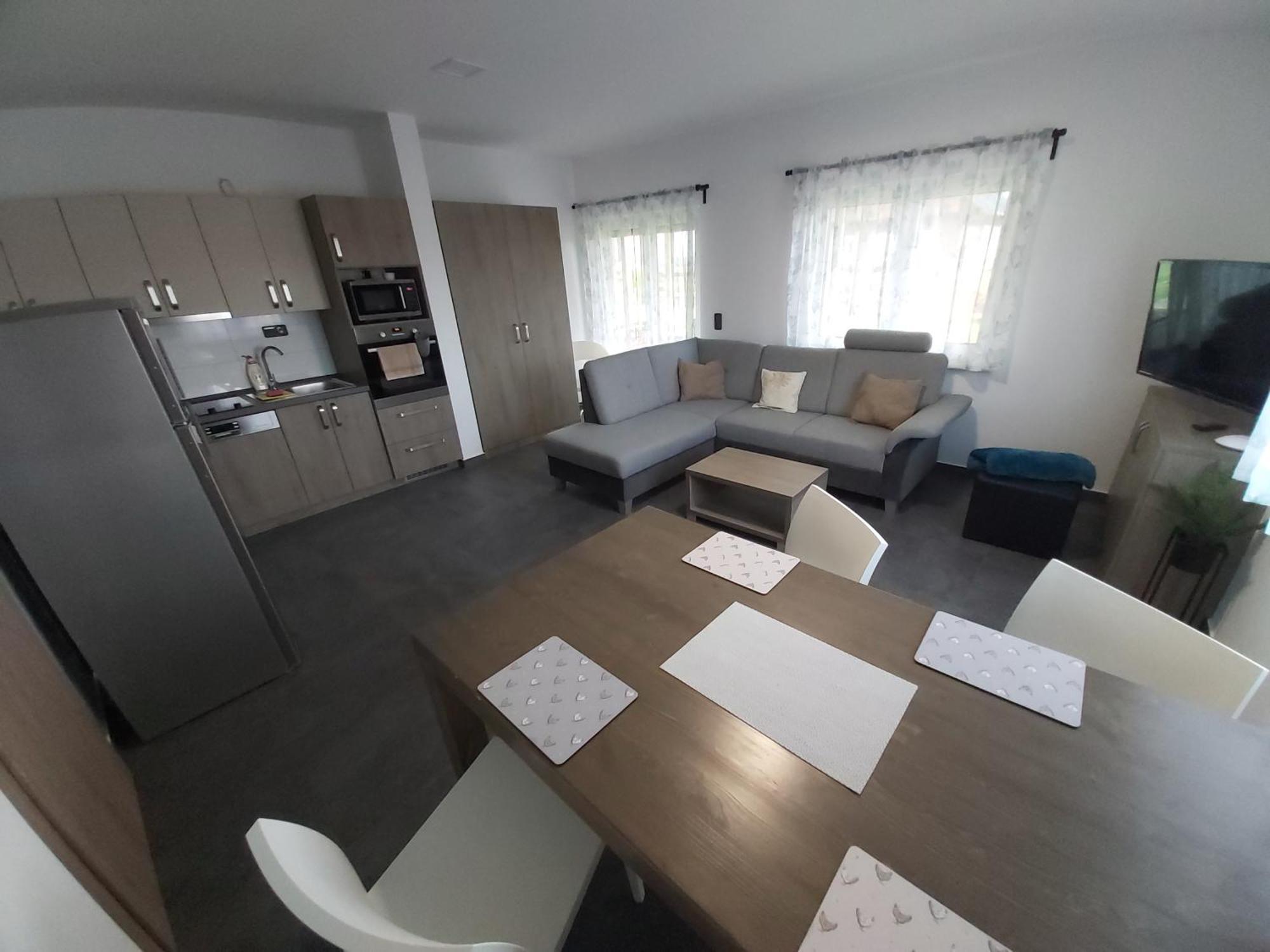 אברטאמי Apartmany Pod Sjezdovkou מראה חיצוני תמונה